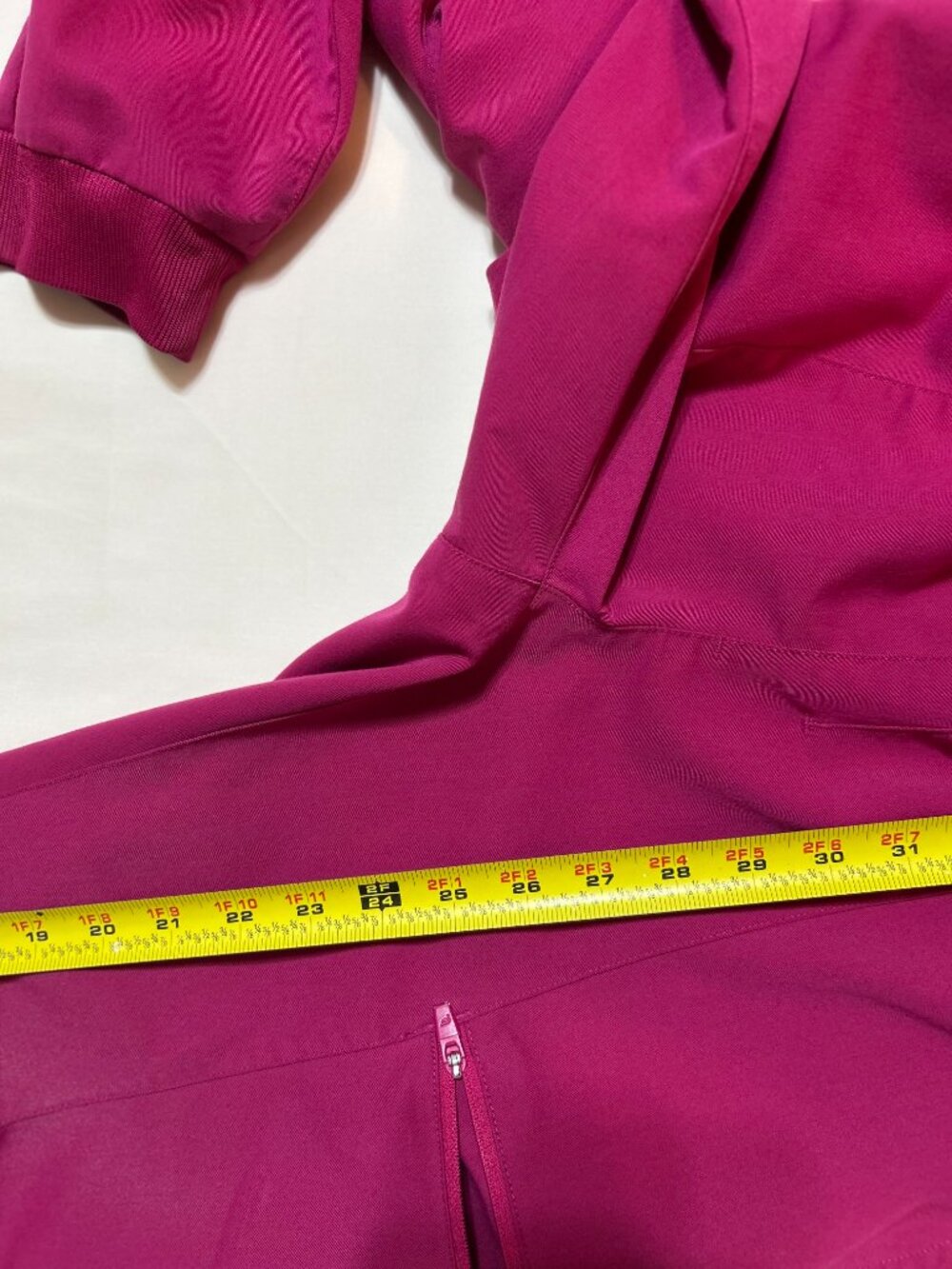 Fabletics On-Call Scrub Jogger Pants; Pink-Fuschia; Drawstring; Size M - Picture 6 of 9